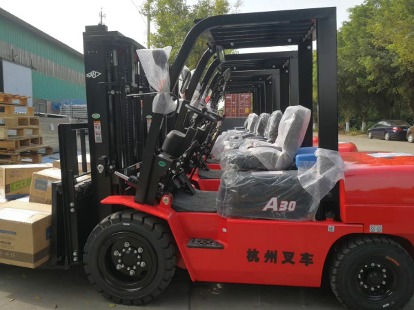 叉車(chē)轉向沉重？叫你這些方法排除！