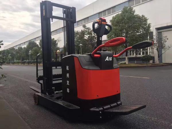 【杭叉百科】電動(dòng)搬運車(chē)/堆高車(chē)常見(jiàn)的故障及解決辦法