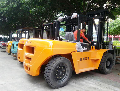 深圳搬運行業(yè)采購杭州叉車(chē)案例