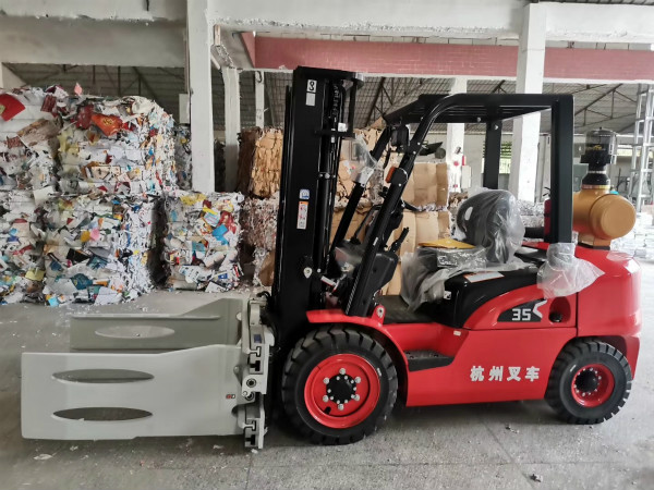 你的內燃叉車(chē)柴油濾芯有在正確更換嗎？